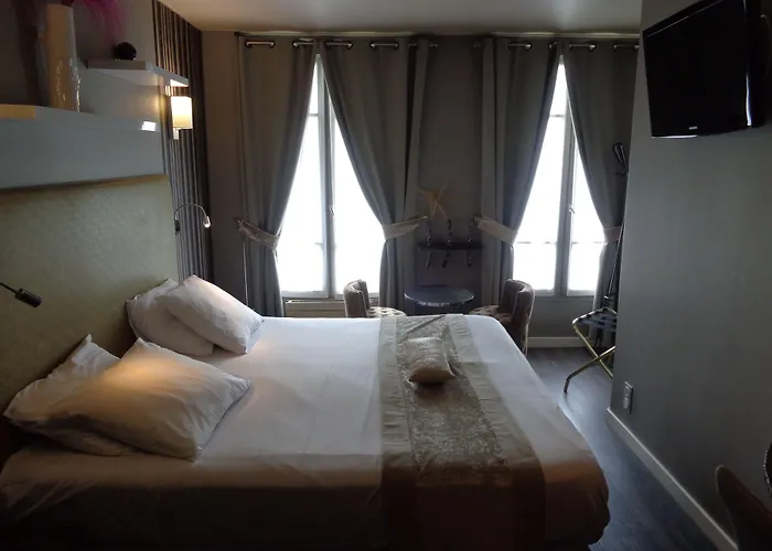 Hotel De France Invalides Parigi